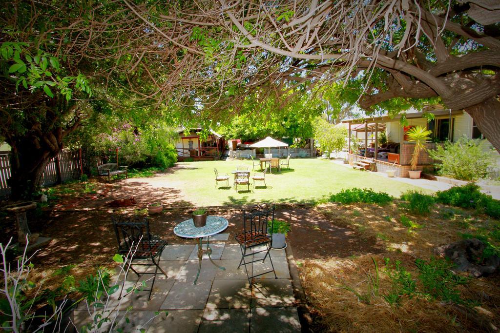 Dongara Breeze Inn Exterior photo